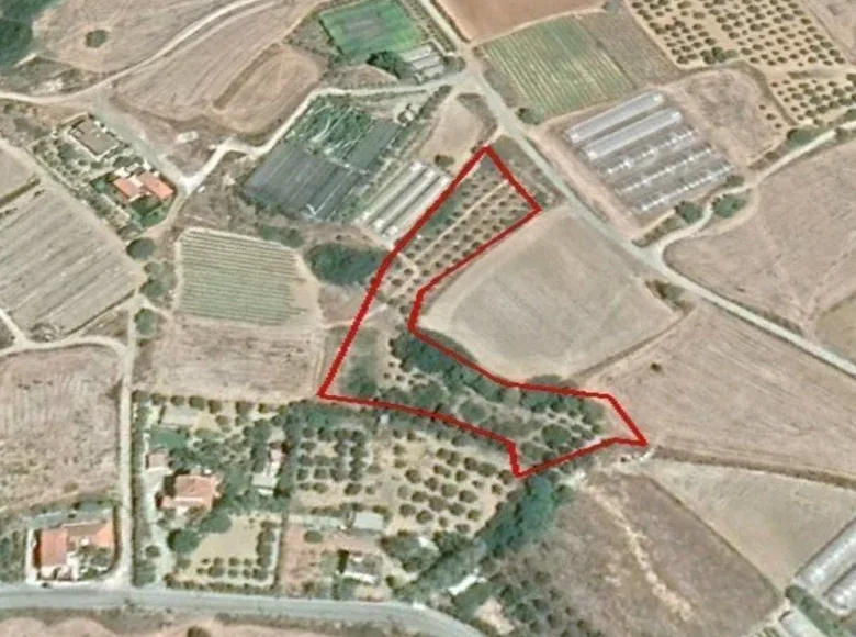 Atterrir  Maroni, Chypre