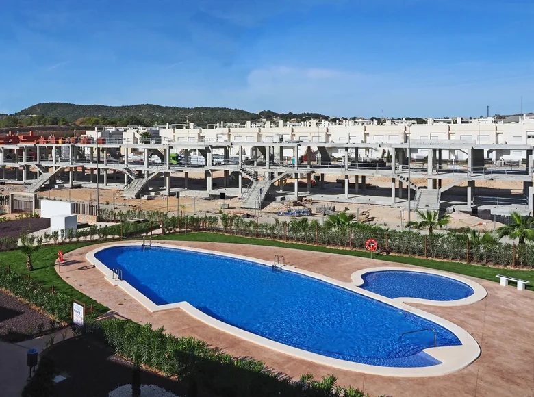 2 bedroom apartment 77 m² Entrenaranjos, Spain