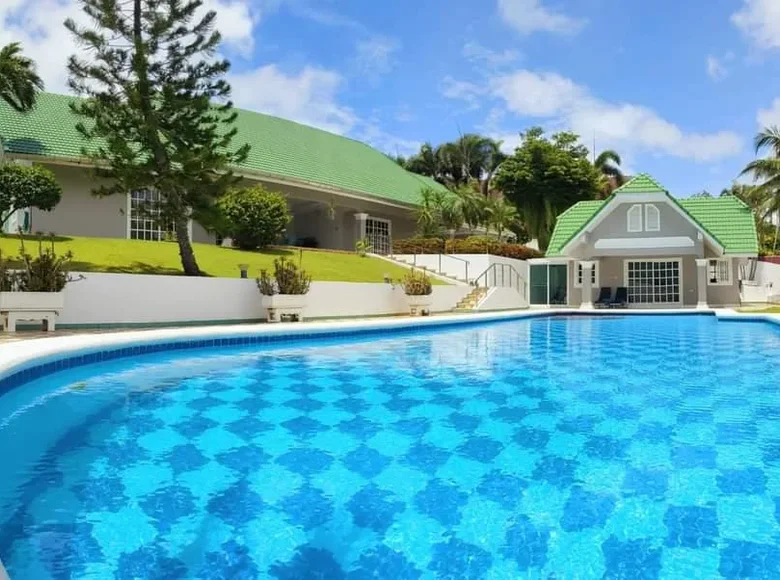 5 bedroom villa 473 m² Thep Krasatti, Thailand