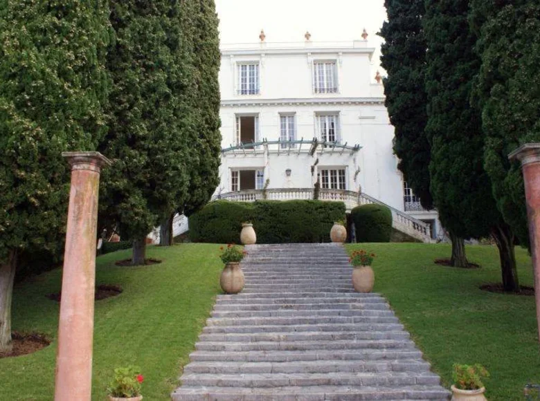 villa de 5 dormitorios 550 m² en Francia, Francia