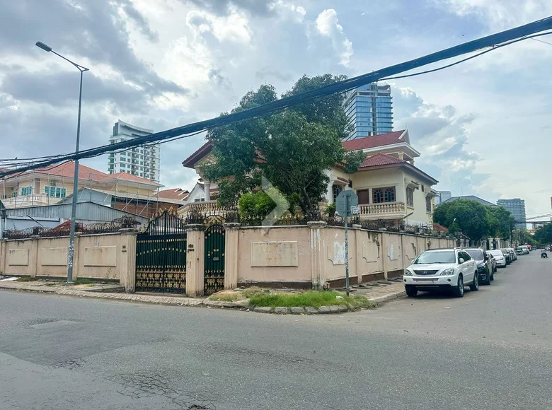 Вилла 7 комнат 600 м² в Sangkat Boeung Kak Ti Pir, Камбоджа
