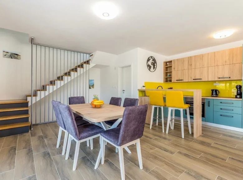 3 bedroom villa 122 m² Omisalj, Croatia