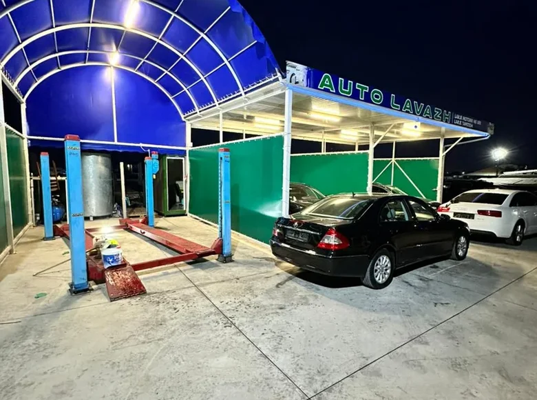 Propiedad comercial 400 m² en Bashkia Durres, Albania