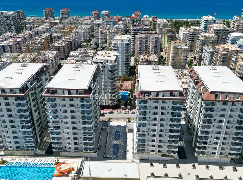 Appartement 2 chambres 272 m² Mahmutlar, Turquie