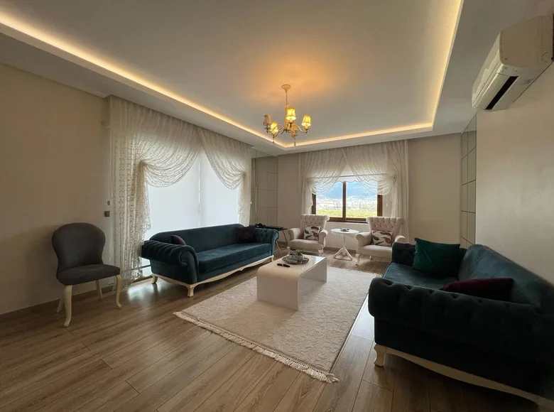 4 bedroom apartment 160 m² Oba, Turkey