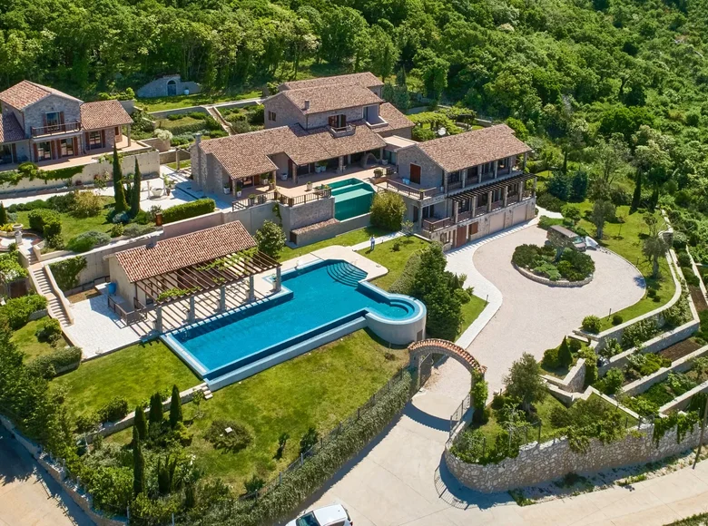 Вилла 23 комнаты 2 191 м² Blizikuce, Черногория