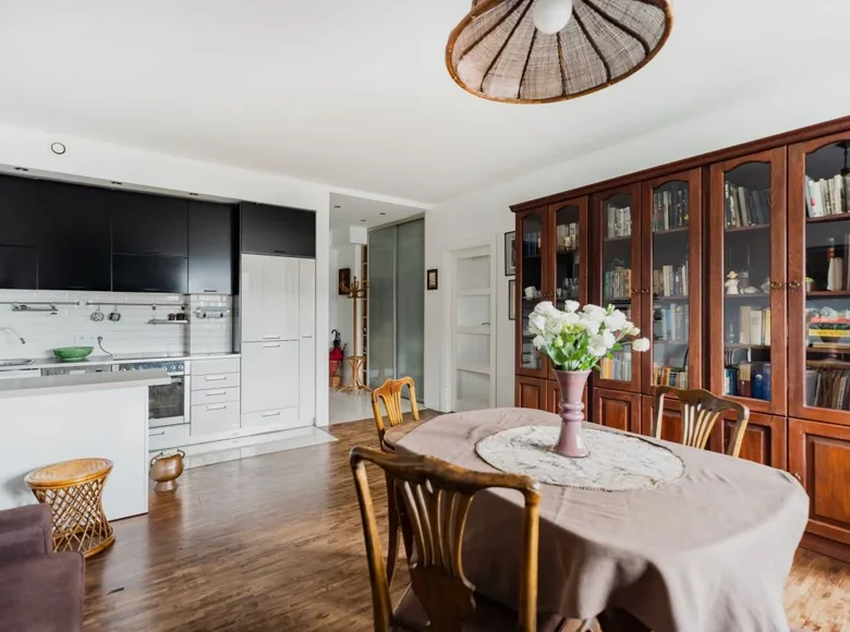 2 room apartment 51 m² in Warsaw, Poland