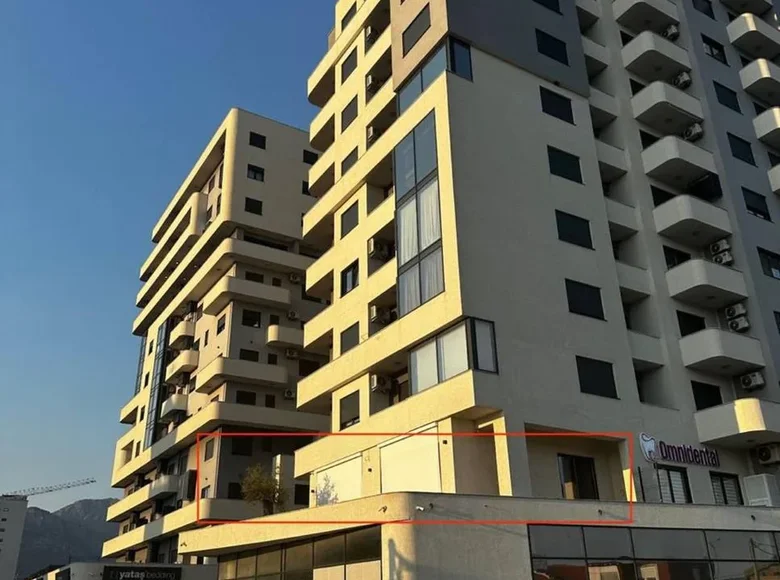 Propriété commerciale 83 m² à Bar, Monténégro