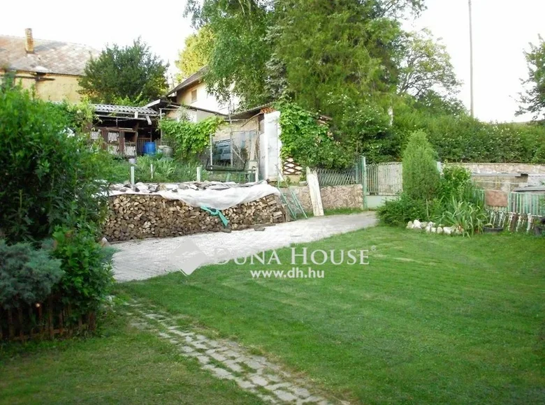 House 2 bathrooms 160 m² in Komárom-Esztergom, Hungary