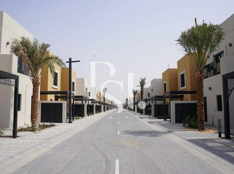 4-Schlafzimmer-Villa 278 m² Schardscha, Vereinigte Arabische Emirate