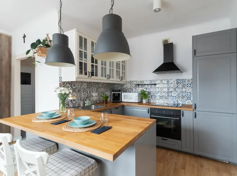 2 room apartment 37 m² Warsaw, Poland