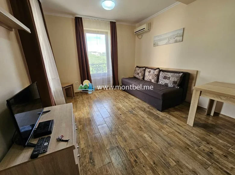 1 bedroom apartment 42 m² Pecurice, Montenegro