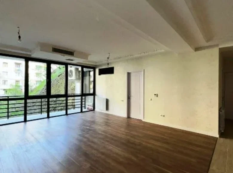 Mieszkanie 3 pokoi 120 m² Tbilisi, Gruzja