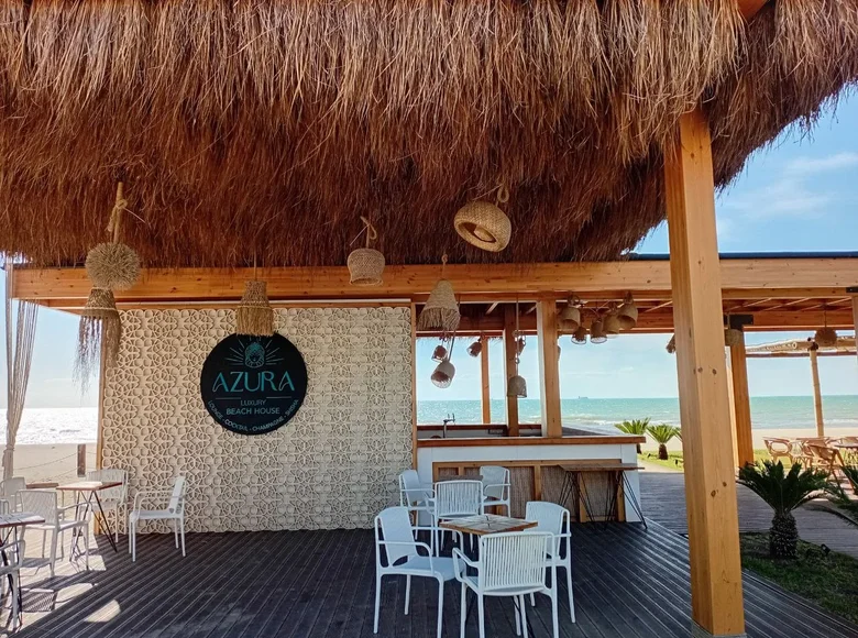 Stylish Studio for Rent: Short-Term, Long-Term & Daily! + Parking/Garage (Please Specify)