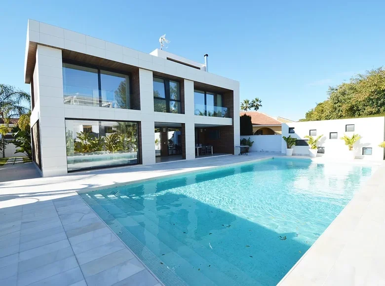 villa de 5 dormitorios 350 m² Dehesa de Campoamor, Španjolska