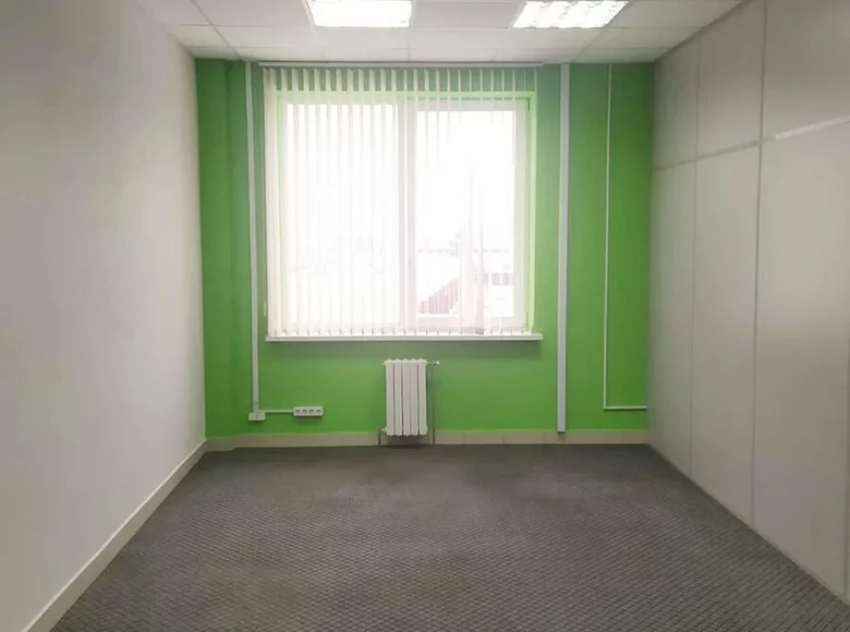 Office 5 rooms 175 m² in Minsk, Belarus
