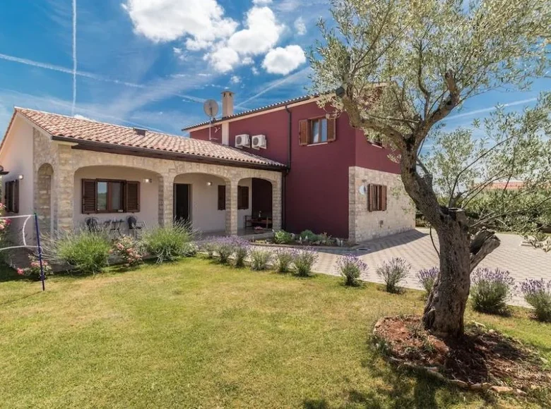 5 bedroom villa 220 m² Grad Rovinj, Croatia