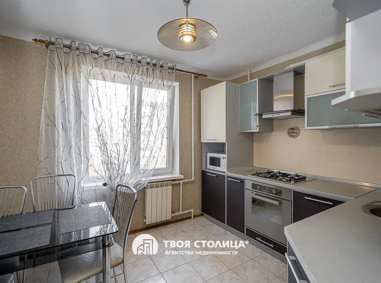 Квартира 3 комнаты 75 м² в Минске, Беларусь