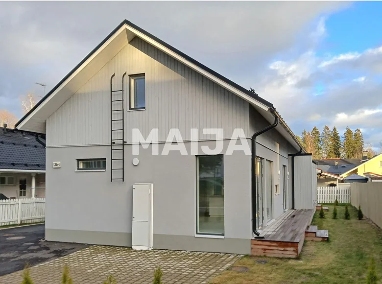 Дом 3 комнаты 60 м² Helsinki sub region, Финляндия