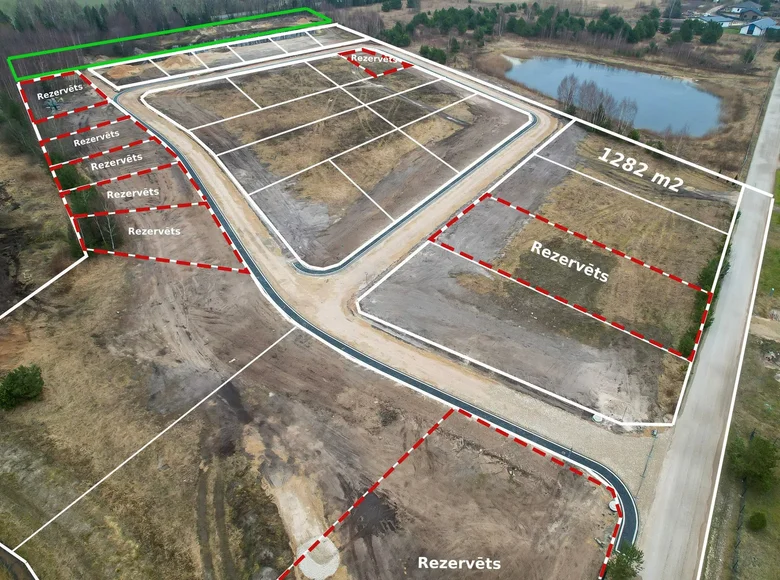 Земельные участки  Dzilnuciems, Латвия