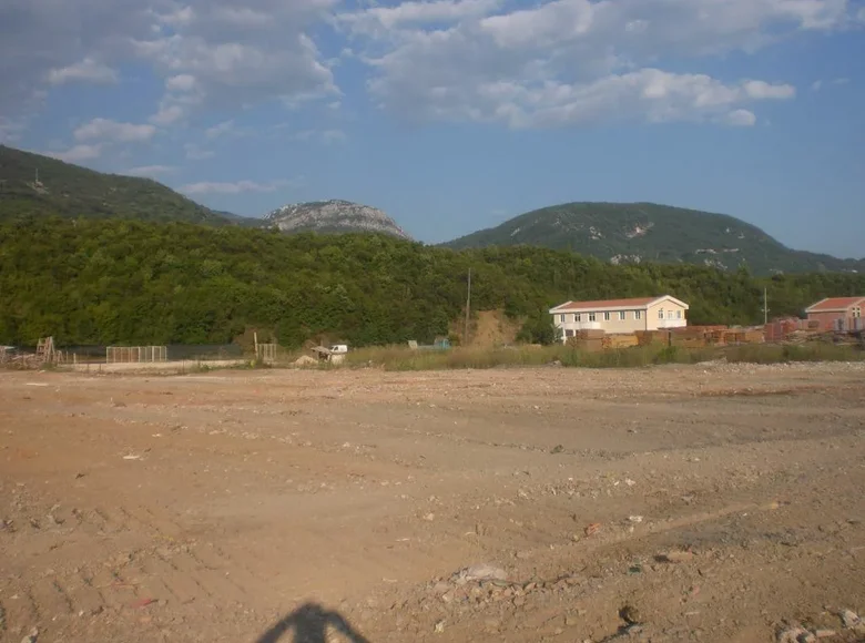 Atterrir 18 041 m² Kotor, Monténégro