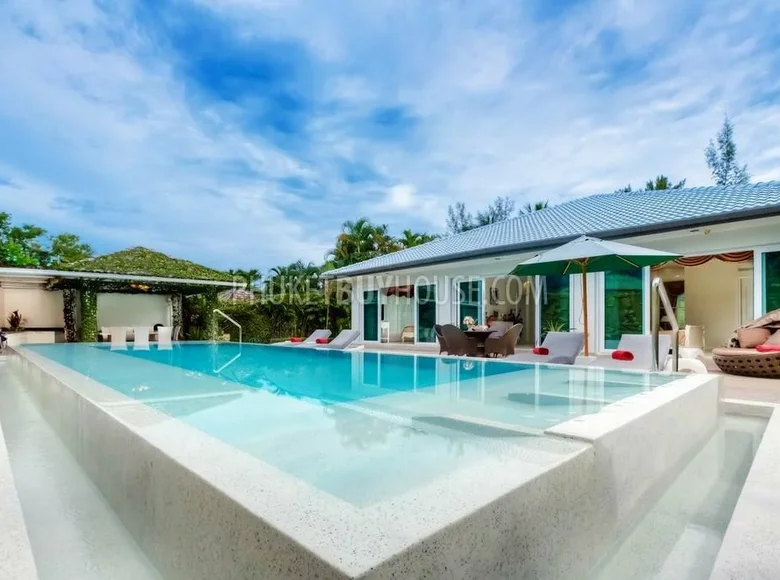villa de 5 chambres 250 m² Ban Bang Thao, Thaïlande