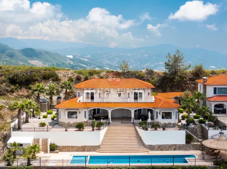 Maison 2 chambres 240 m² Kargicak, Turquie