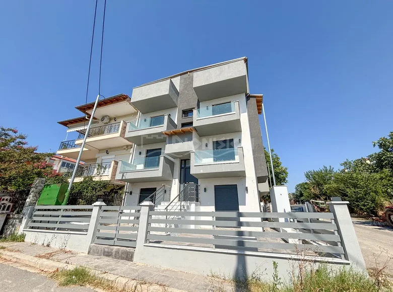 Mieszkanie 2 pokoi 112 m² Nea Flogita, Grecja