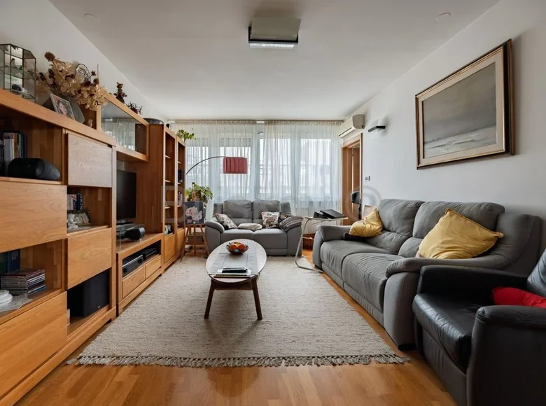 5 room apartment 113 m² Lucko, Croatia