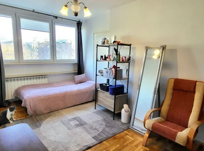 2 room apartment 37 m² in Warsaw, Poland