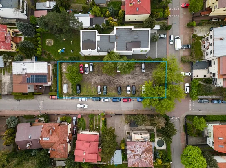 Land 1 room 932 m² Warsaw, Poland