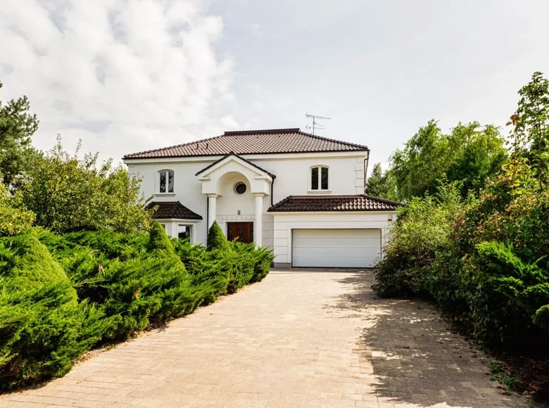 House 330 m² in Goleczewo, Poland