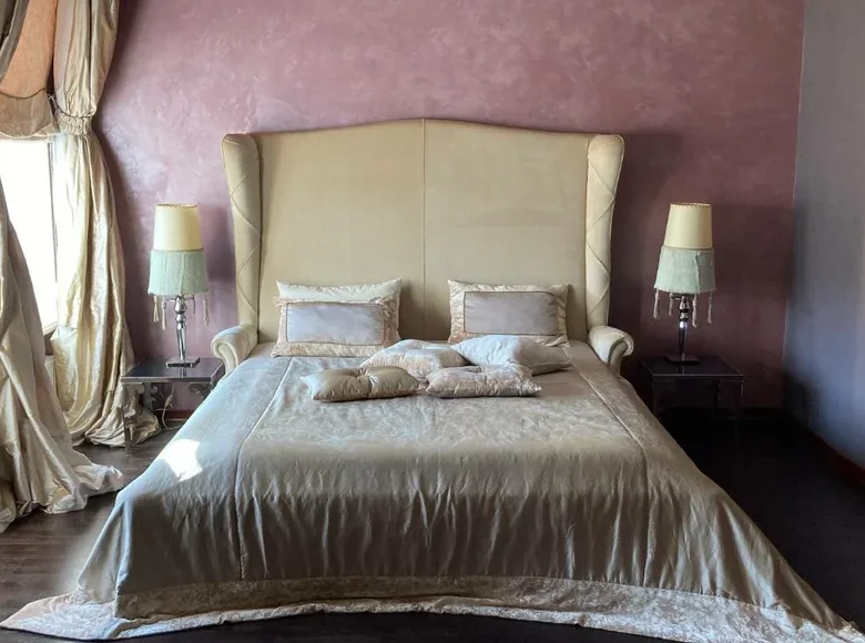 Многоуровневые квартиры 3 комнаты 208 м² в Киеве, Украина