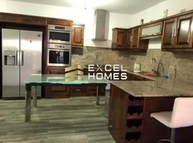 Квартира 3 спальни  Zabbar, Мальта