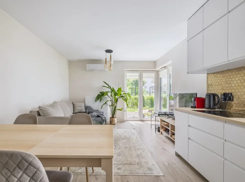 Квартира 3 комнаты 61 м² Варшава, Польша