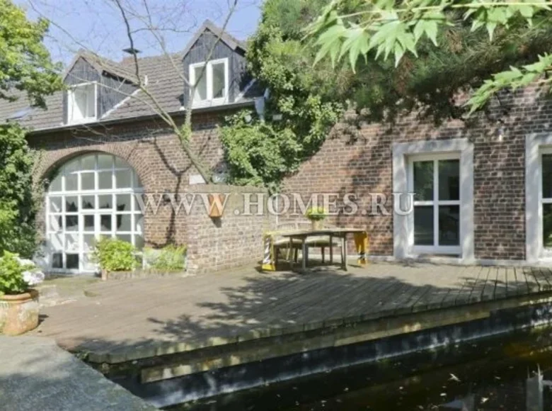 4 bedroom house 349 m² North Rhine-Westphalia, Germany