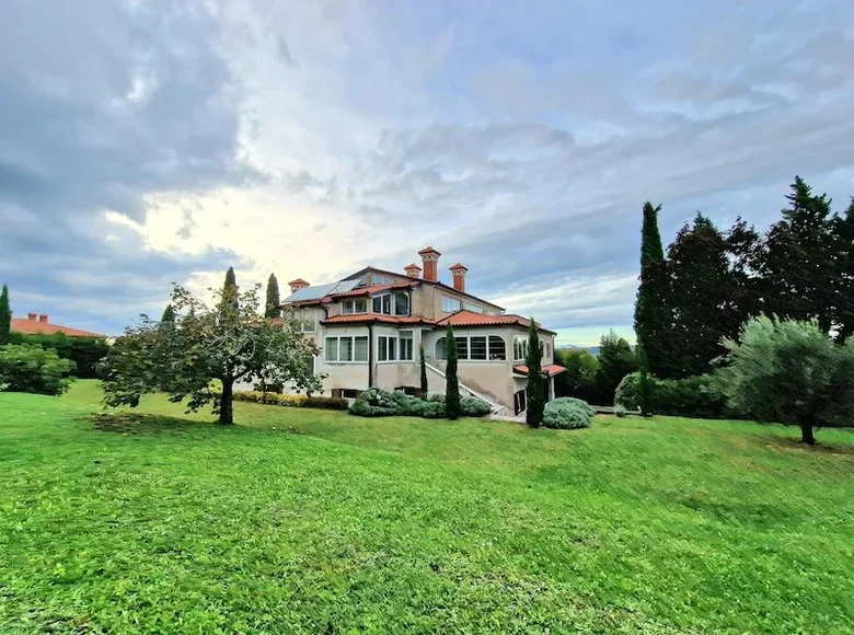 Maison 753 m² Upravna enota Koper Unita amministrativa Capodistria, Slovénie