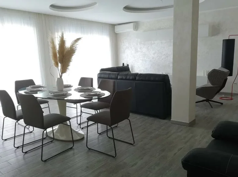 Wohnung 4 Schlafzimmer 221 m² Herceg Novi, Montenegro
