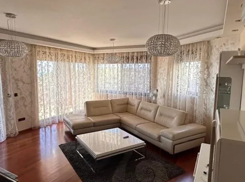 2 bedroom apartment 120 m² Budva, Montenegro