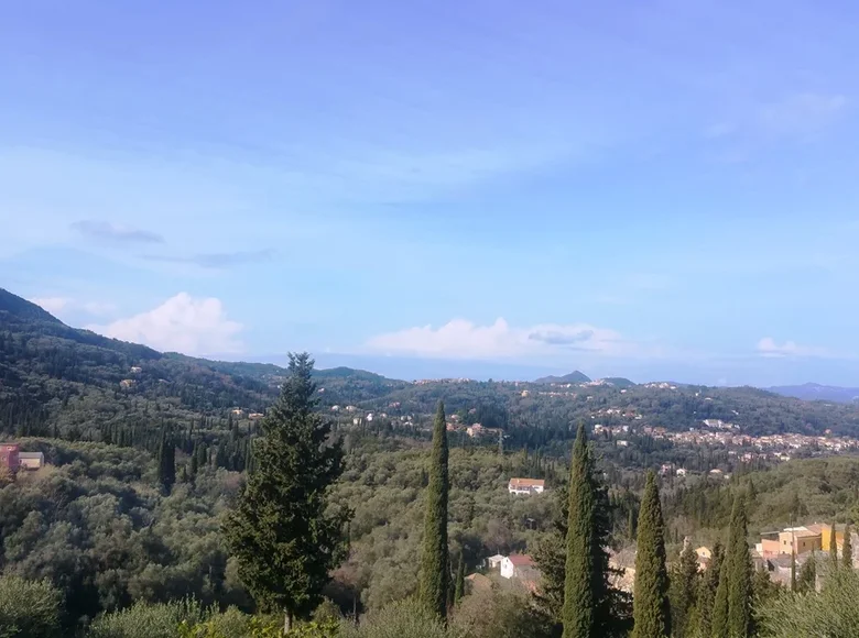 Land 1 room 3 330 m² Pachatika, Greece