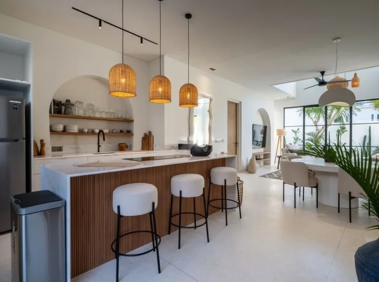 3-Schlafzimmer-Villa 172 m² Kerobokan, Indonesien