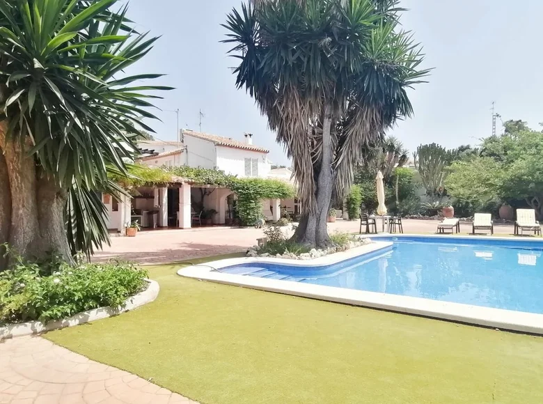 Вилла 4 спальни 329 м² Кальпе, Испания