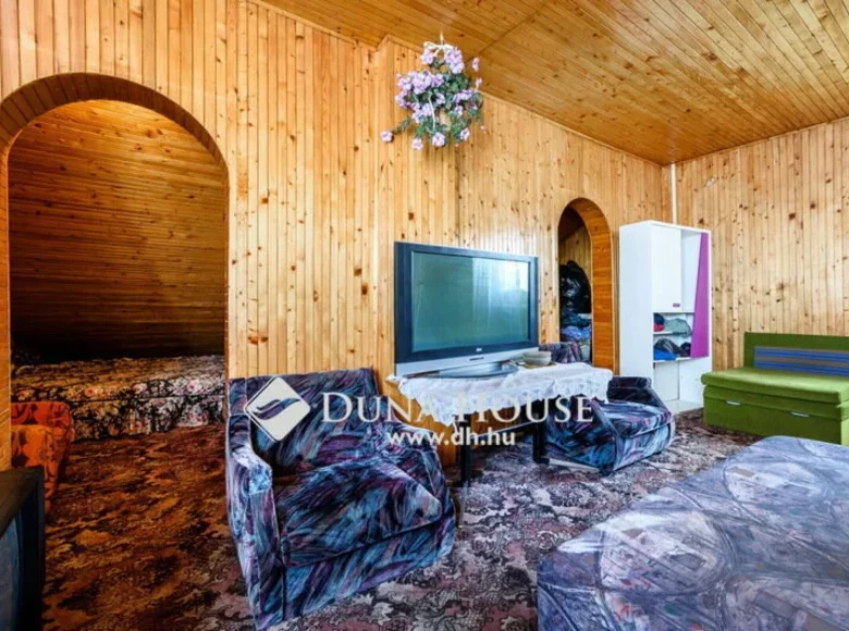 House 2 bathrooms 154 m² in Central Hungary, All countries