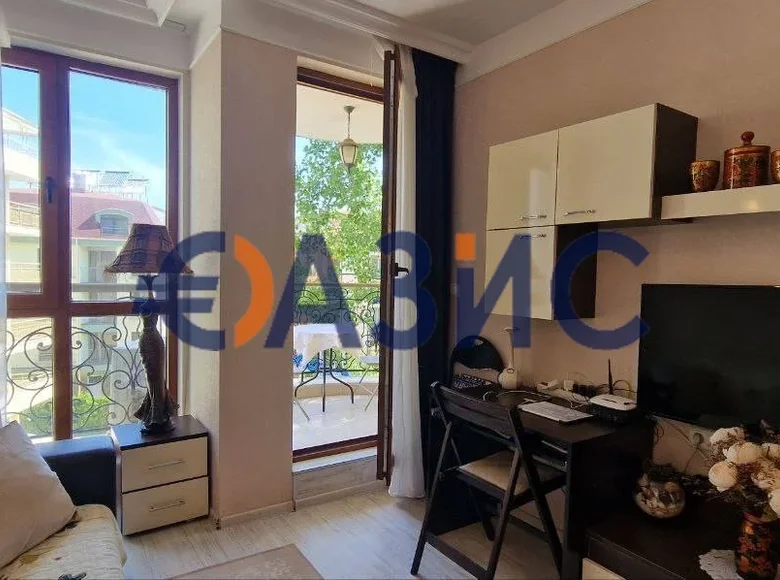 Квартира 2 комнаты 66 м² Несебр, Болгария