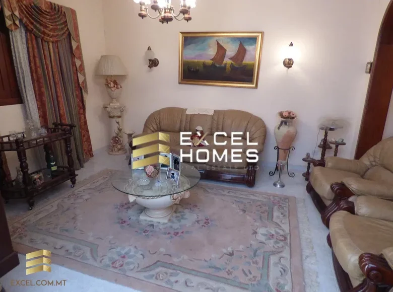 4 bedroom house  in Mosta, Malta