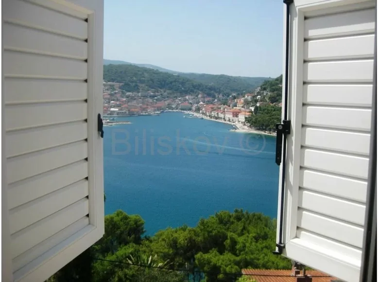 Casa 4 habitaciones 150 m² Opcina Pucisca, Croacia