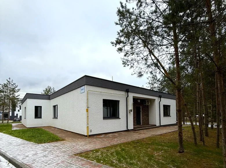 Doppelhaus 3 zimmer 120 m² in Kopishche, Belarus