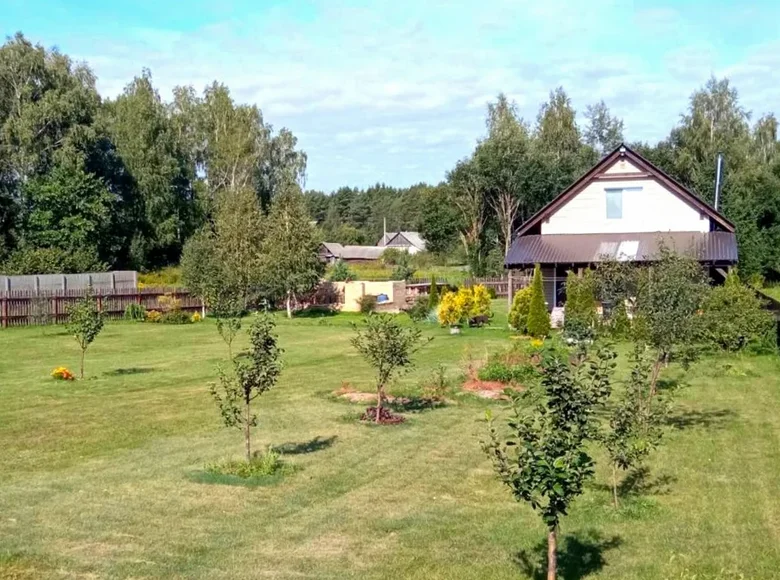 2 bedroom house 70 m² Usiazski sielski Saviet, Belarus