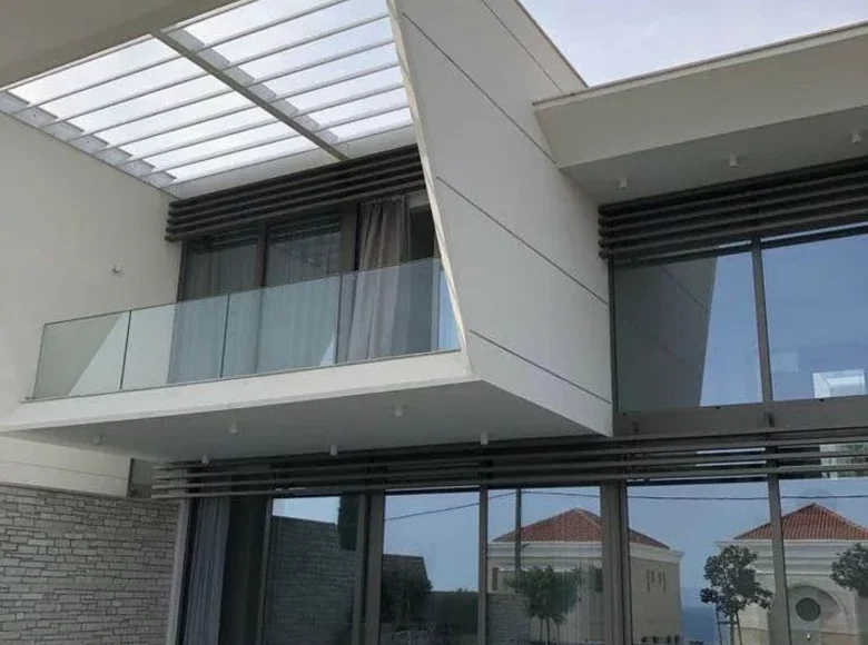 Dom 3 pokoi 163 m² Mouttagiaka, Cypr