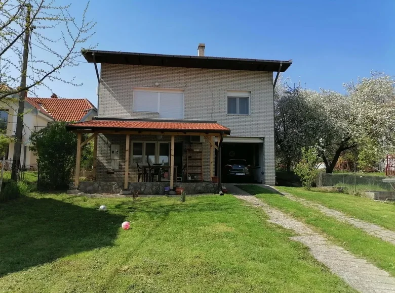 Casa 5 habitaciones 250 m² Belgrado, Serbia